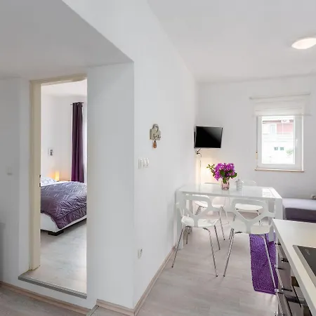 Modernes Nur 300 Meter Zum Mit Terrasse, Privatparkplatz, Wifi *