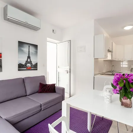 Daire Modernes Nur 300 Meter Zum Mit Terrasse, Privatparkplatz, Wifi