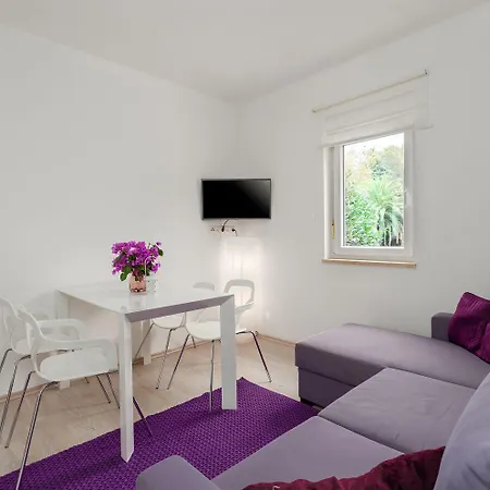 Daire Modernes Nur 300 Meter Zum Mit Terrasse, Privatparkplatz, Wifi